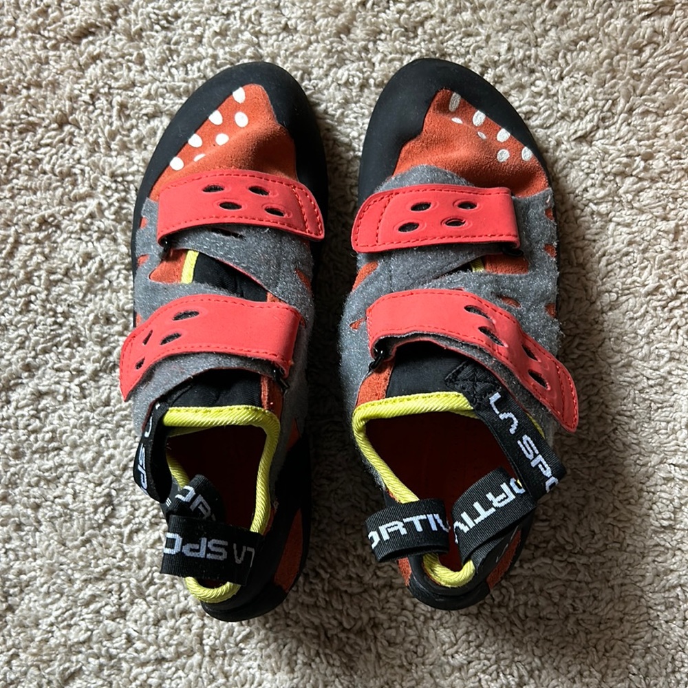 La Sportiva Women’s Tarantula Rock Climbing Shoe